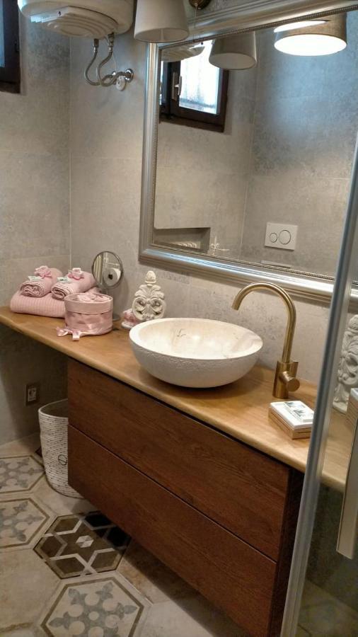 Schoenes Altstadt-Apartment "Dolce Vita" Inkl Parkplatz Riva del Garda Ngoại thất bức ảnh