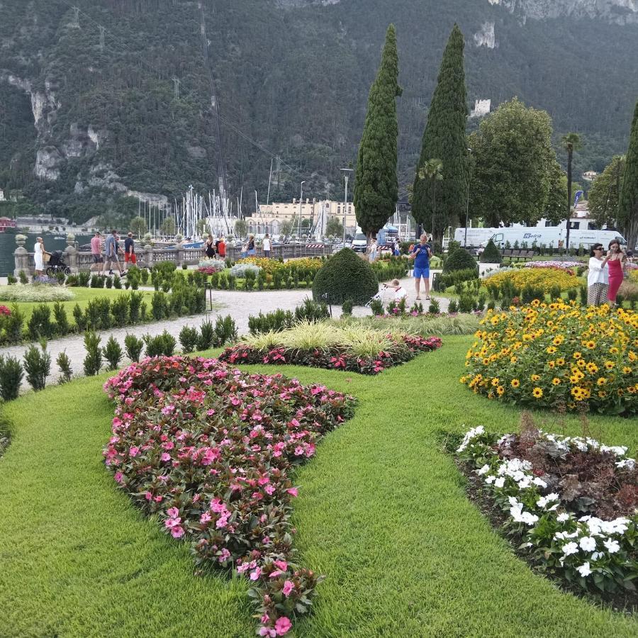 Schoenes Altstadt-Apartment "Dolce Vita" Inkl Parkplatz Riva del Garda Ngoại thất bức ảnh